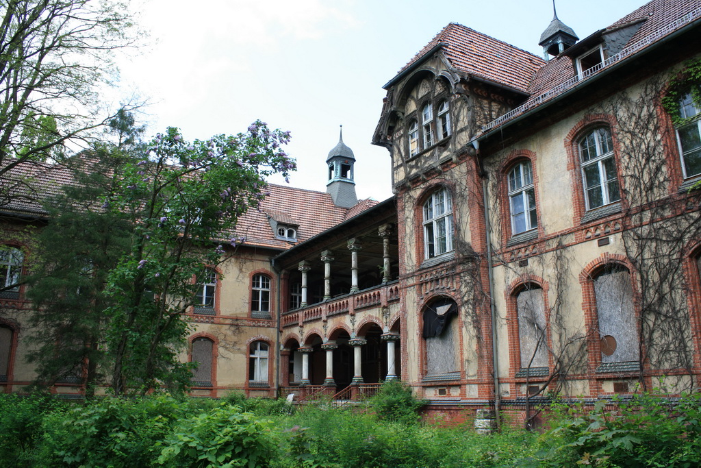 Abandoned sanatorium Beelitz-Heilstatten