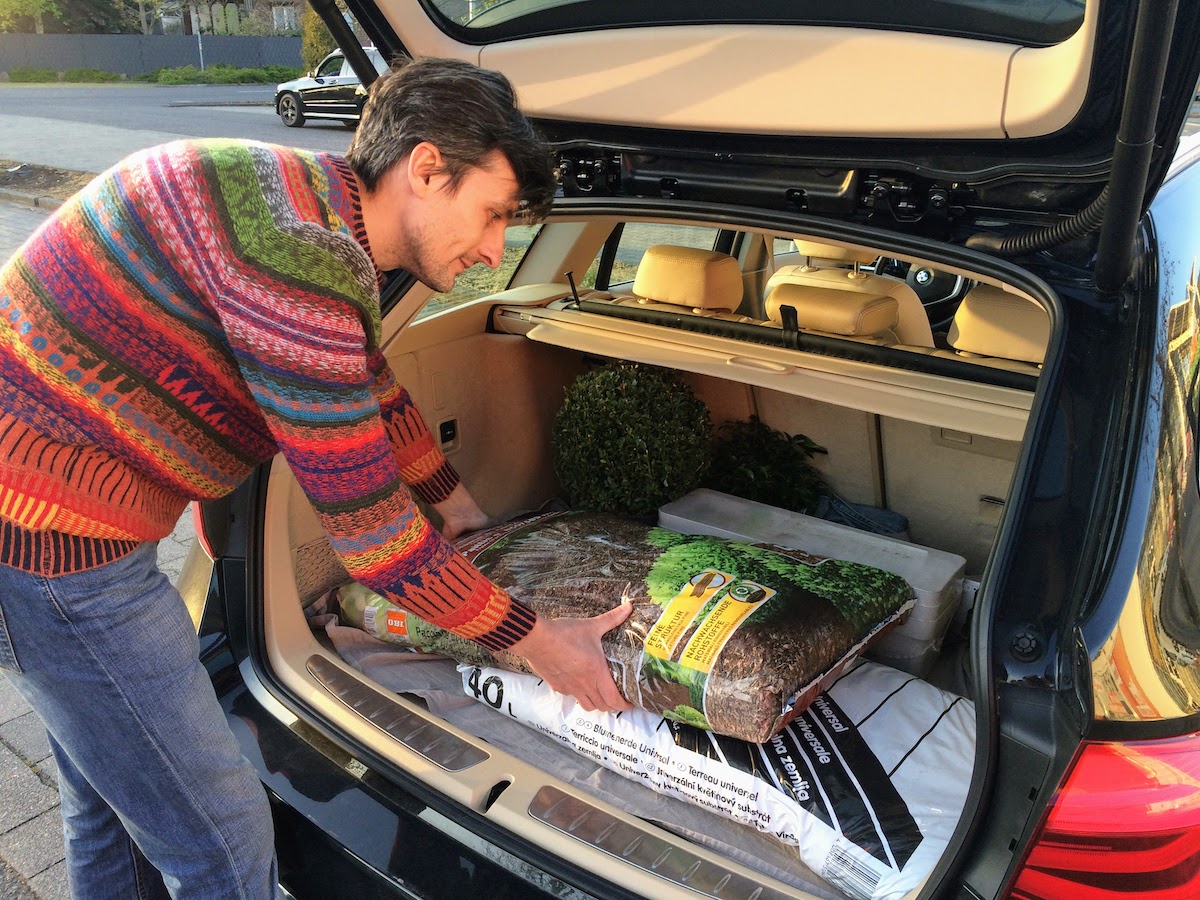 Volchiy loads our purchases into the car