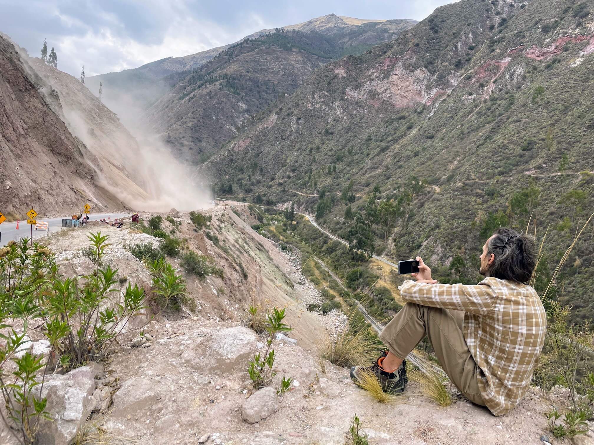 Watching the rocks falling from above