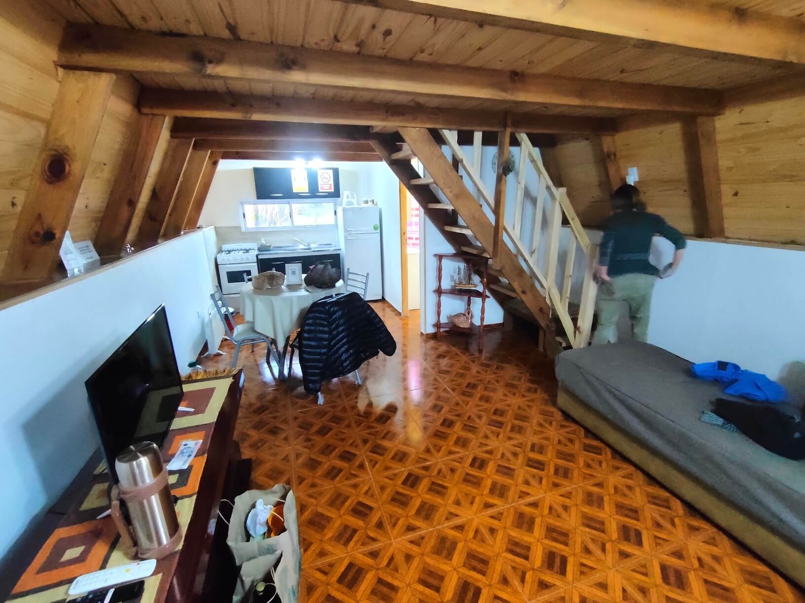Inside, the cottage isn’t very nice, but it’ll do for one night.