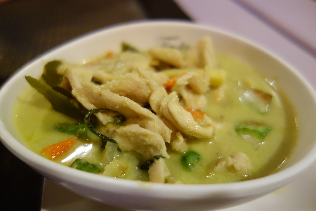 Chicken gravy for rice - green curry